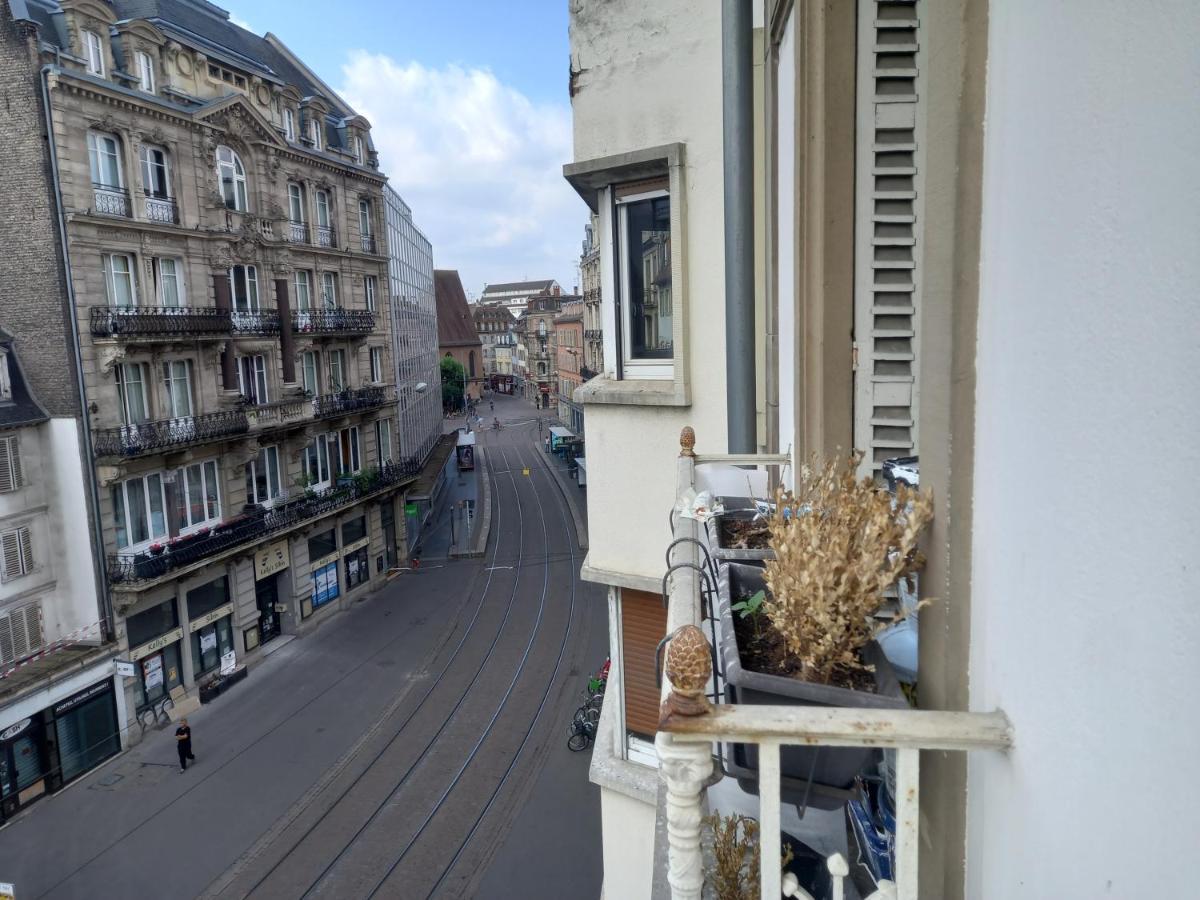 Grand Appartement Au Coeur De Straßburg Exterior foto